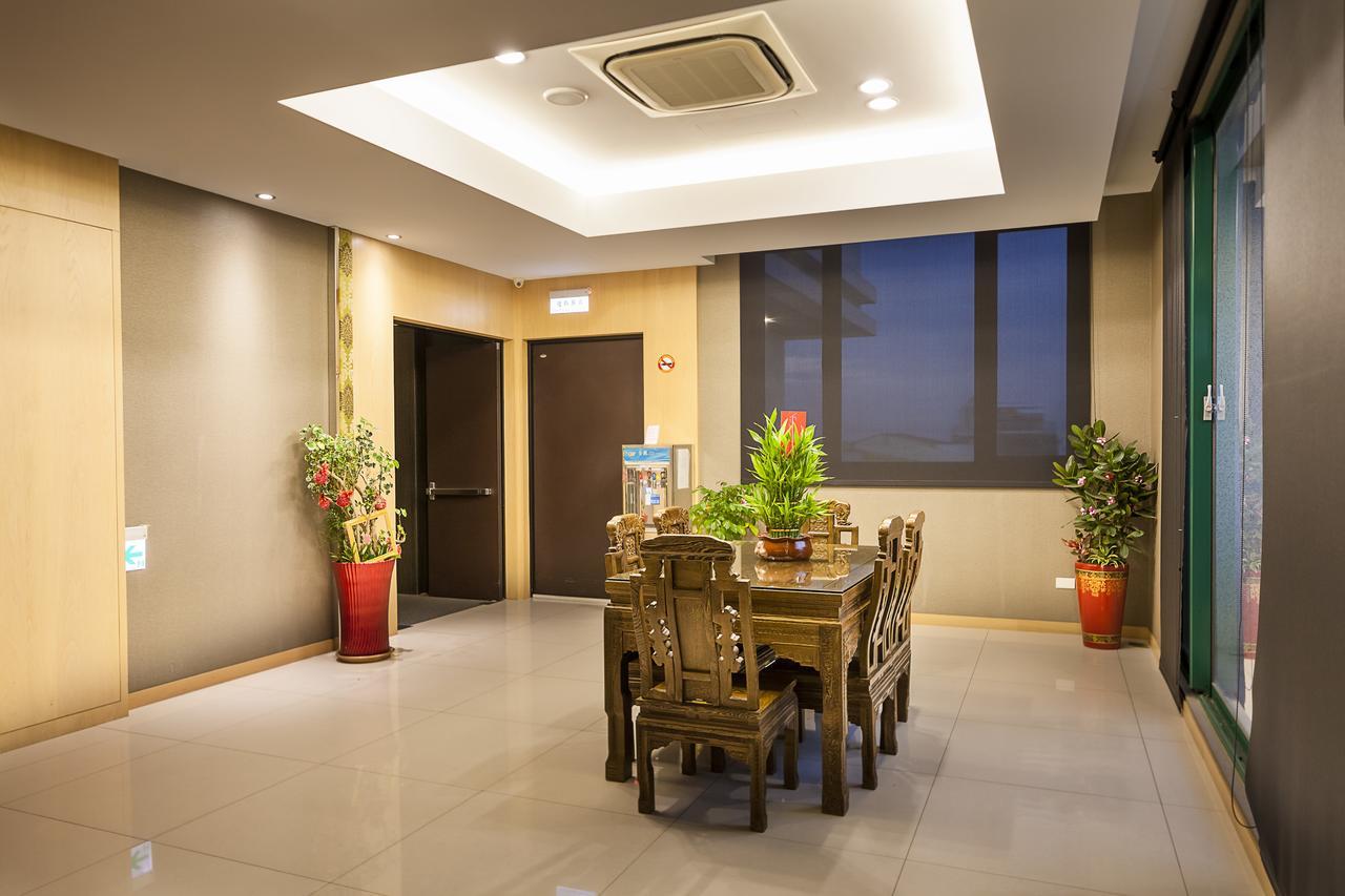 Yunlin Commerce Ryokan Tuku Eksteriør bilde